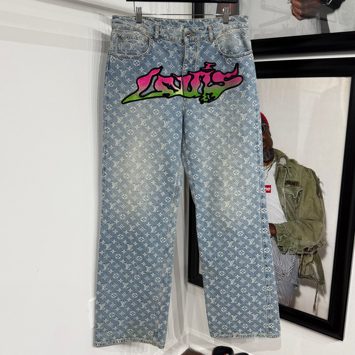 LV GRAFITTI denims