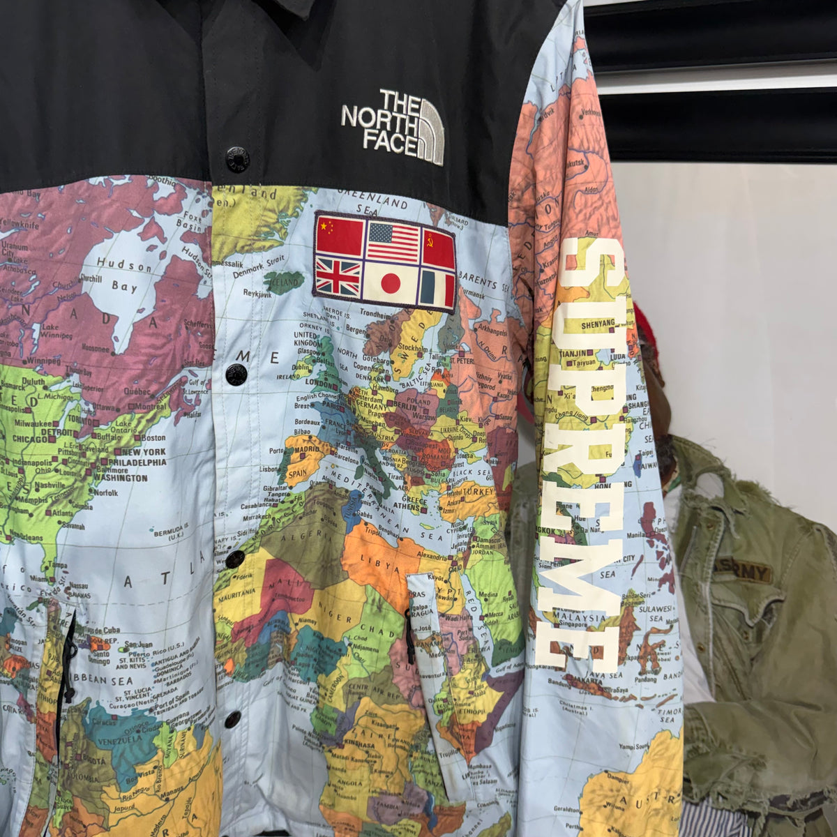 Supreme x The North Face Expedition Coaches Jacket 'Map'