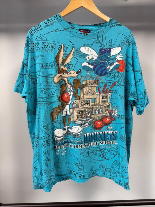 1994 NBA x Looney Tunes "Charlotte Hornets" Tee - Size XL