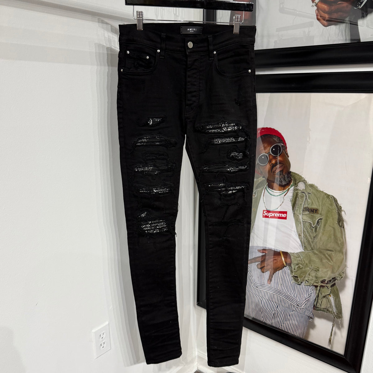 Amiri Black / White Bandana Thrasher Jeans Size 30