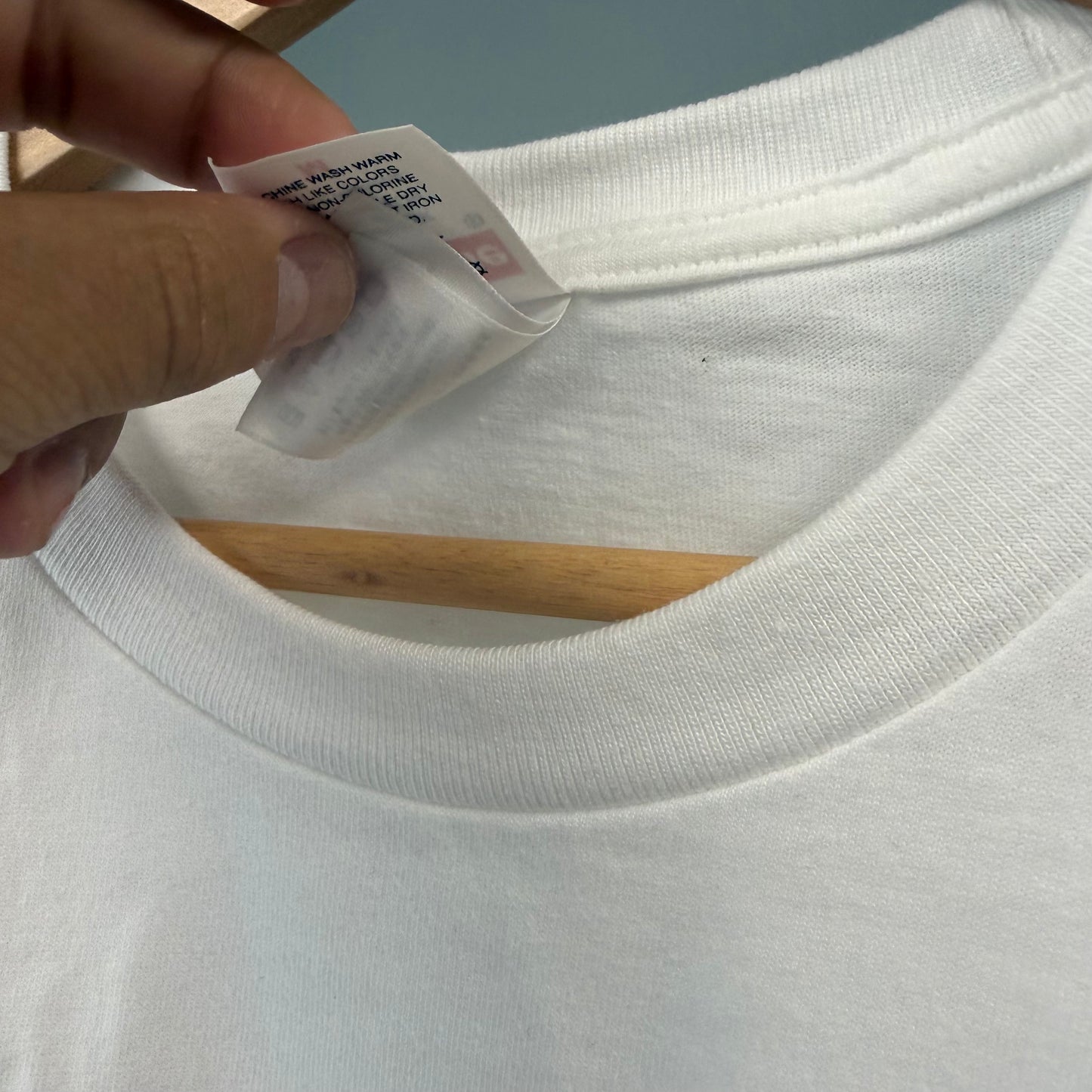 Supreme “Arabic” Box Logo - White