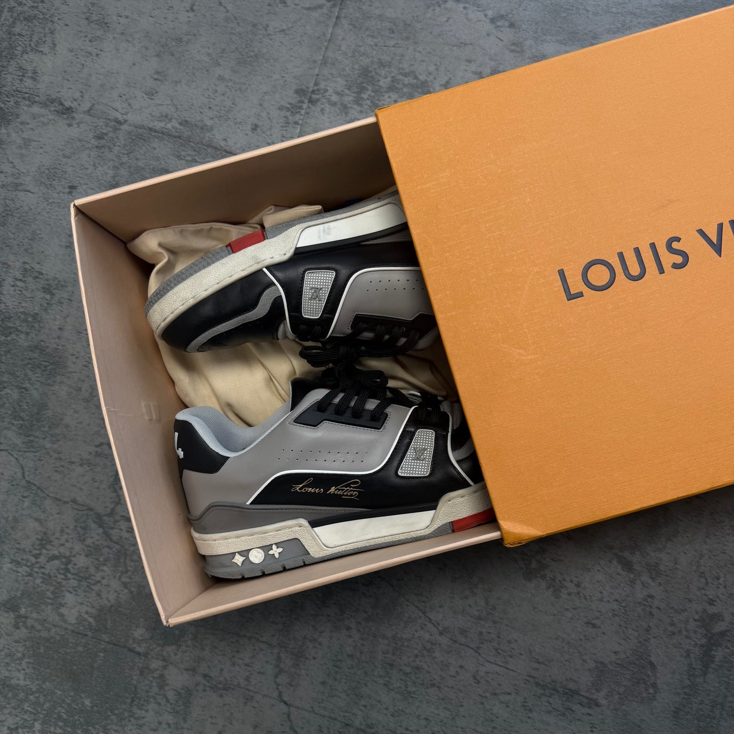Louis Vuitton LV Trainer Sneaker Low Black Grey - 10US
