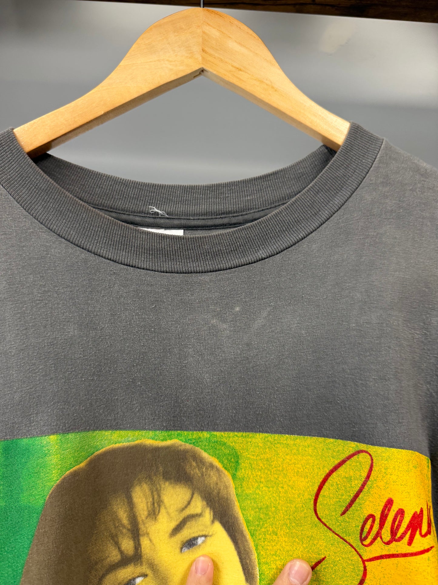 90s Selena "Amor Prohibido" Tee - Size XL