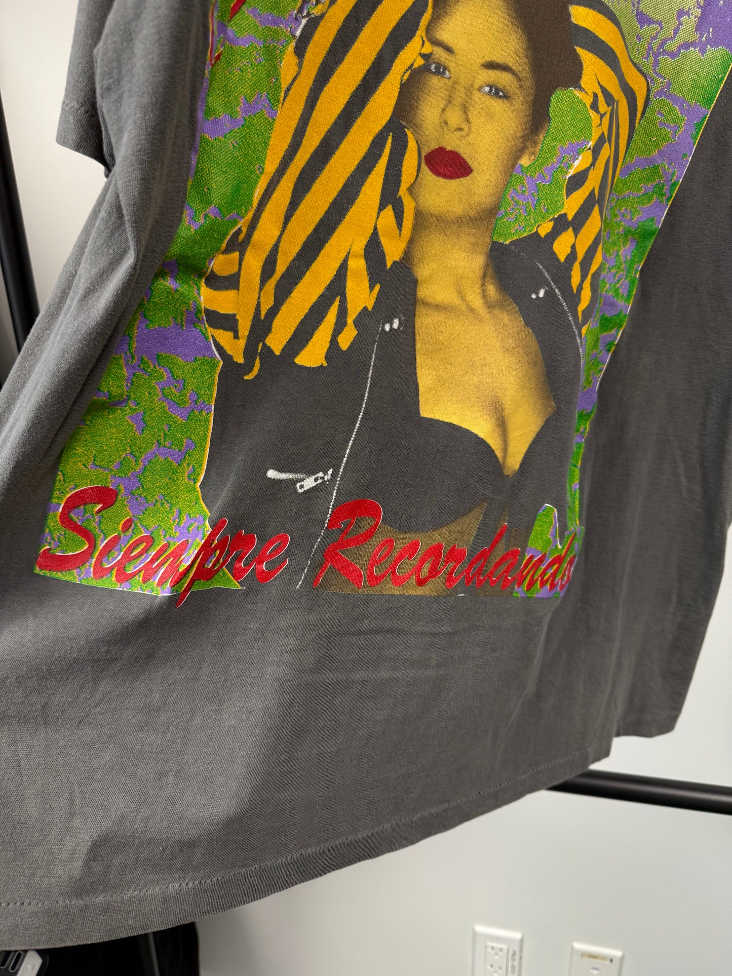 90s Selena "Amor Prohibido" Tee - Size XL