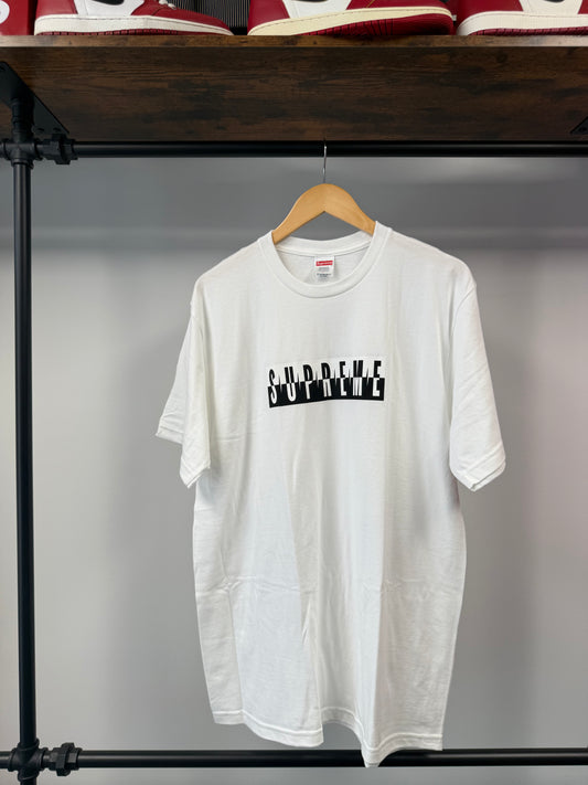 Supreme "Predator" Split Tee - L
