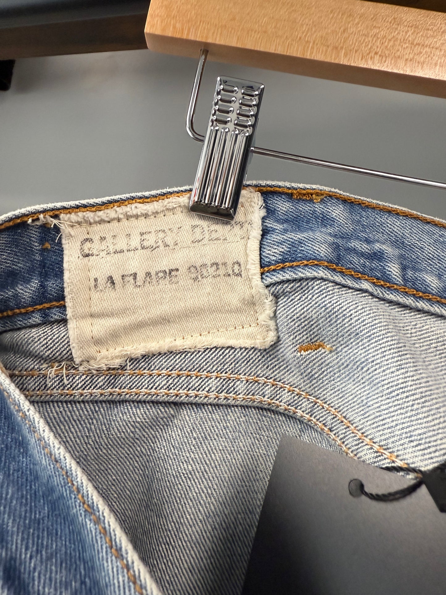 Gallery Dept. OG LA FLARE - 36