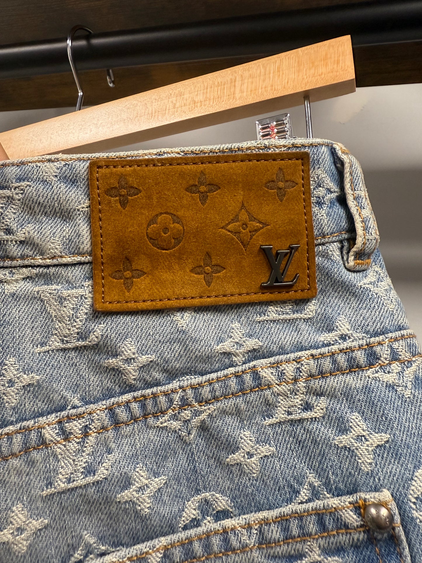 Louis Vuitton Virgil Abloh Graffiti Denim - 32