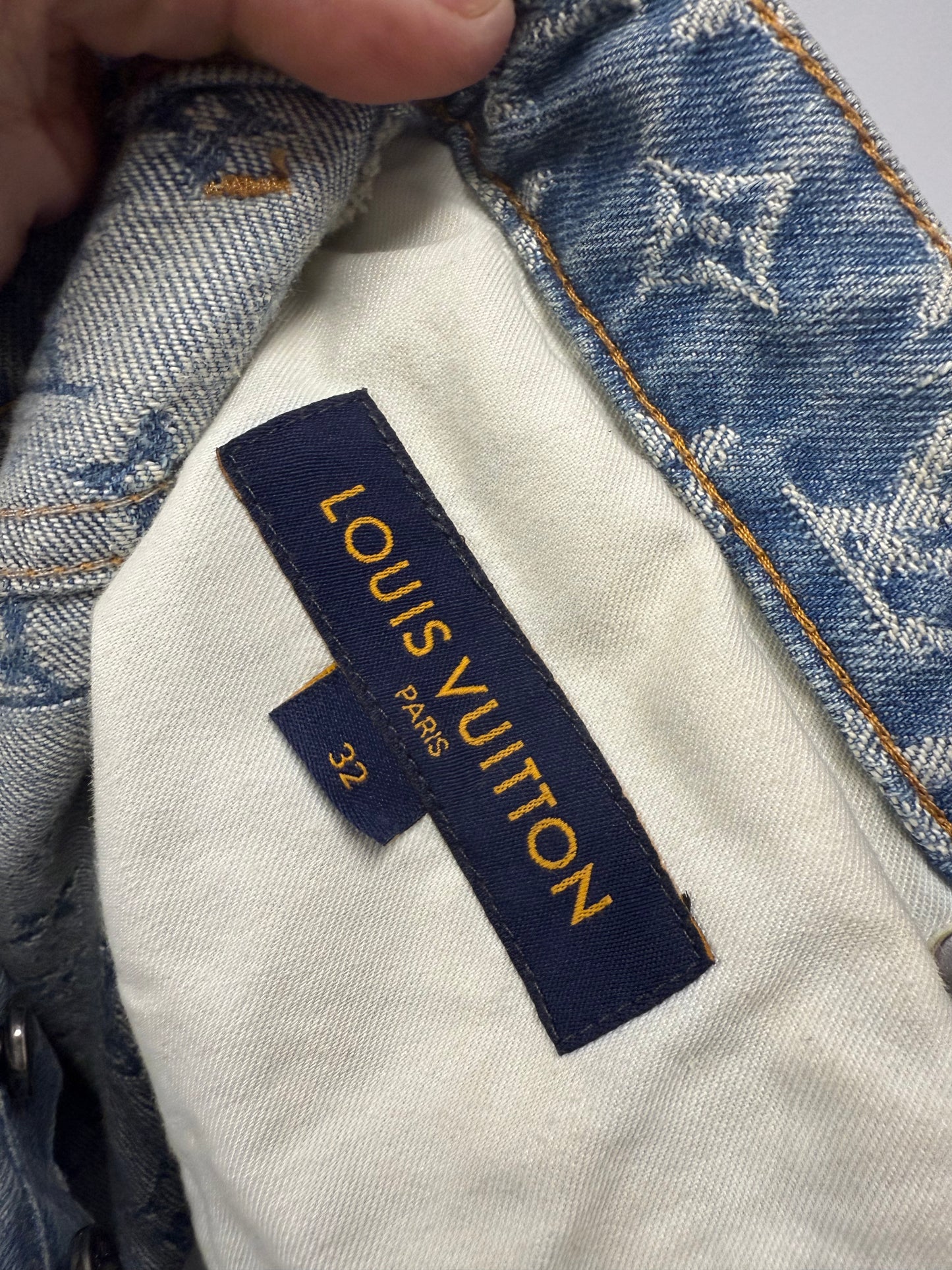 Louis Vuitton Virgil Abloh Graffiti Denim - 32