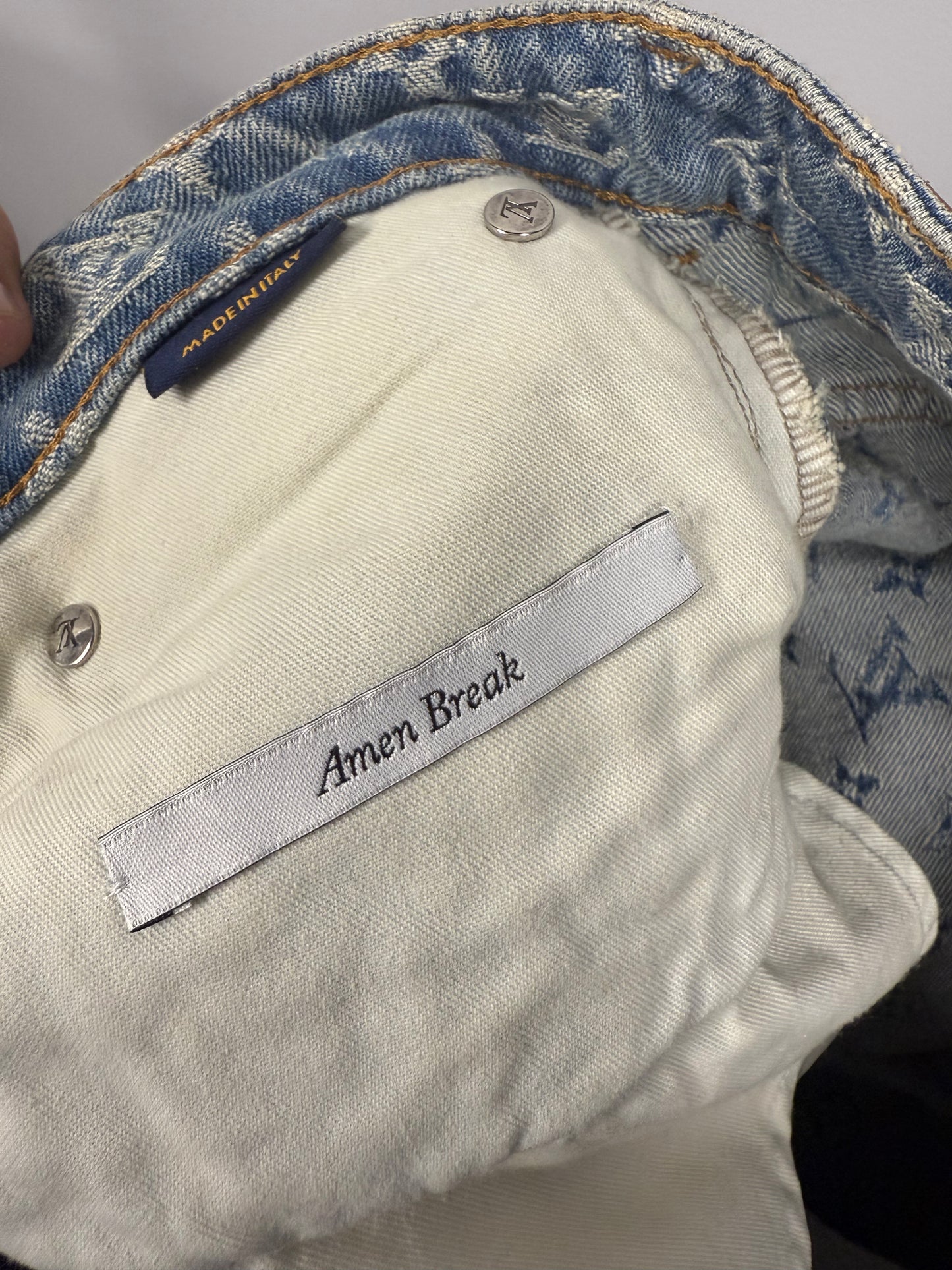 Louis Vuitton Virgil Abloh Graffiti Denim - 32