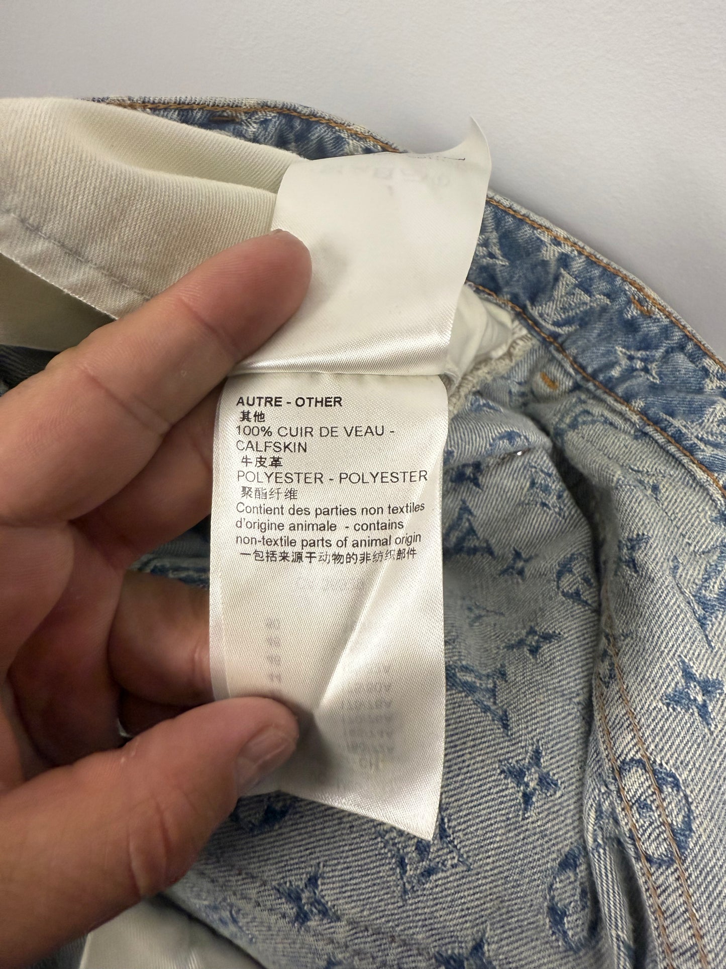 Louis Vuitton Virgil Abloh Graffiti Denim - 32