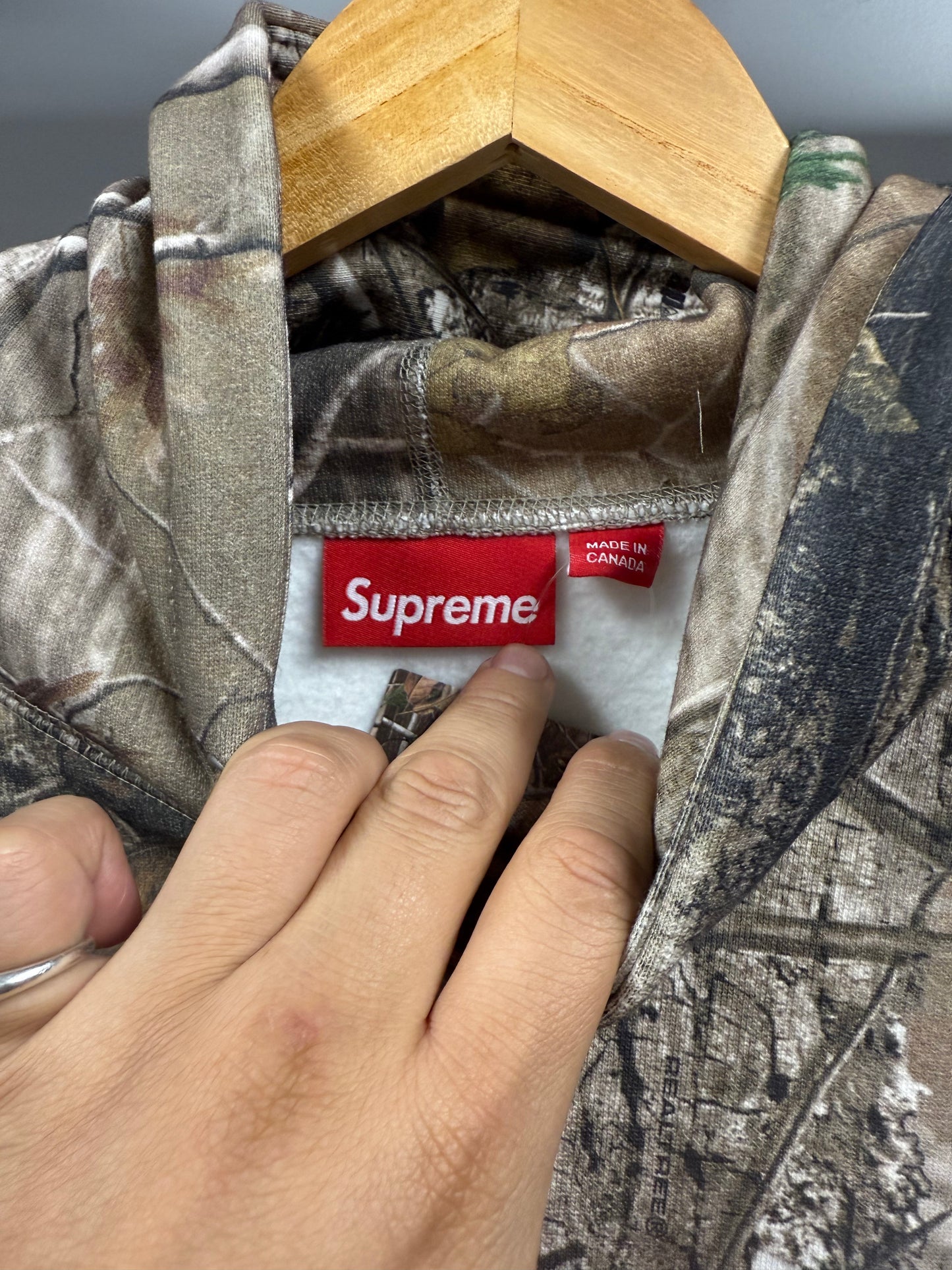 Supreme Box Logo Hooded Sweatshirt (FW25) Realtree AP Camo - M & L
