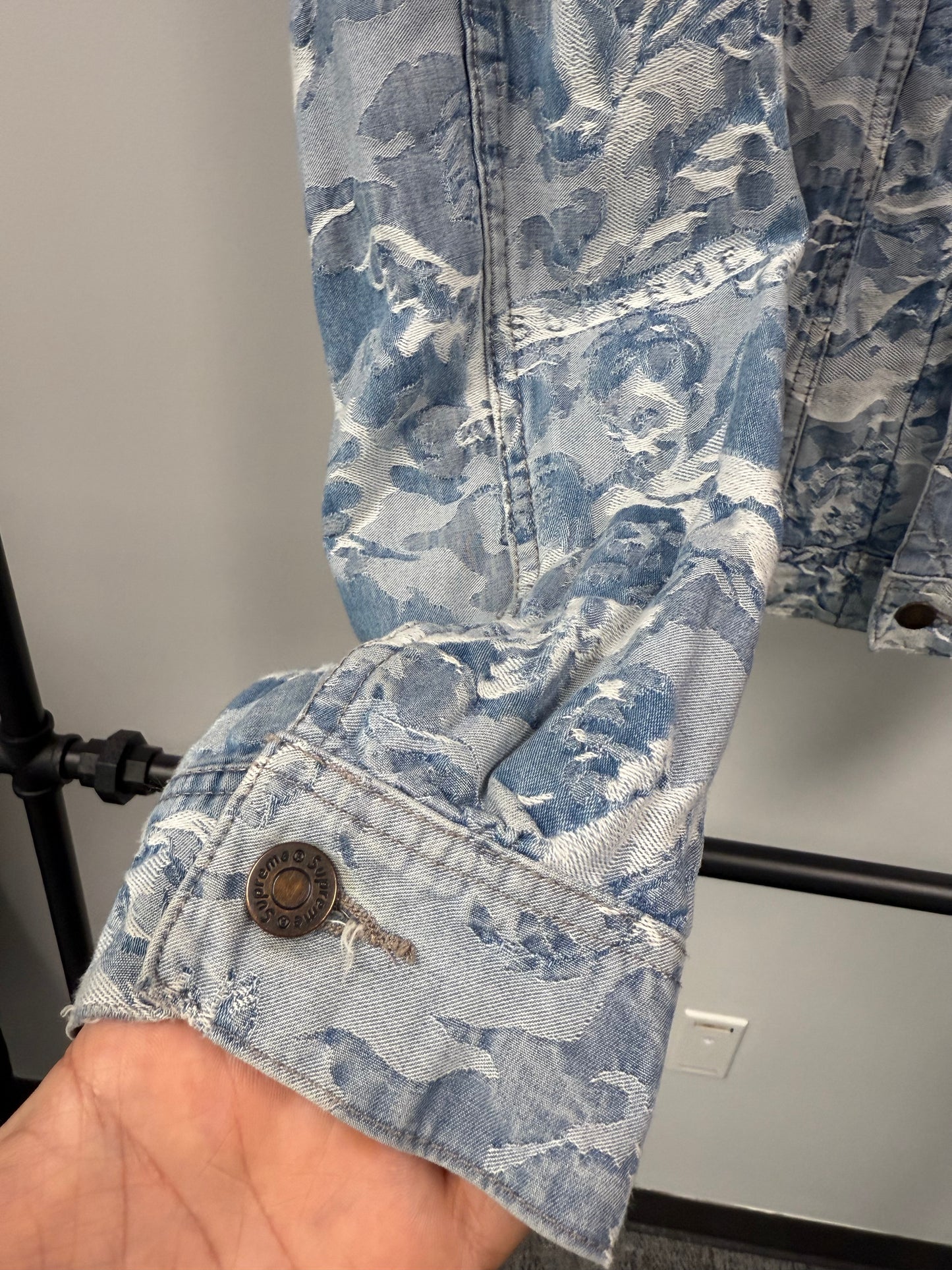 Supreme Cherub Denim Trucker Jacket Fw16 Size Large Men Angels Blue - M