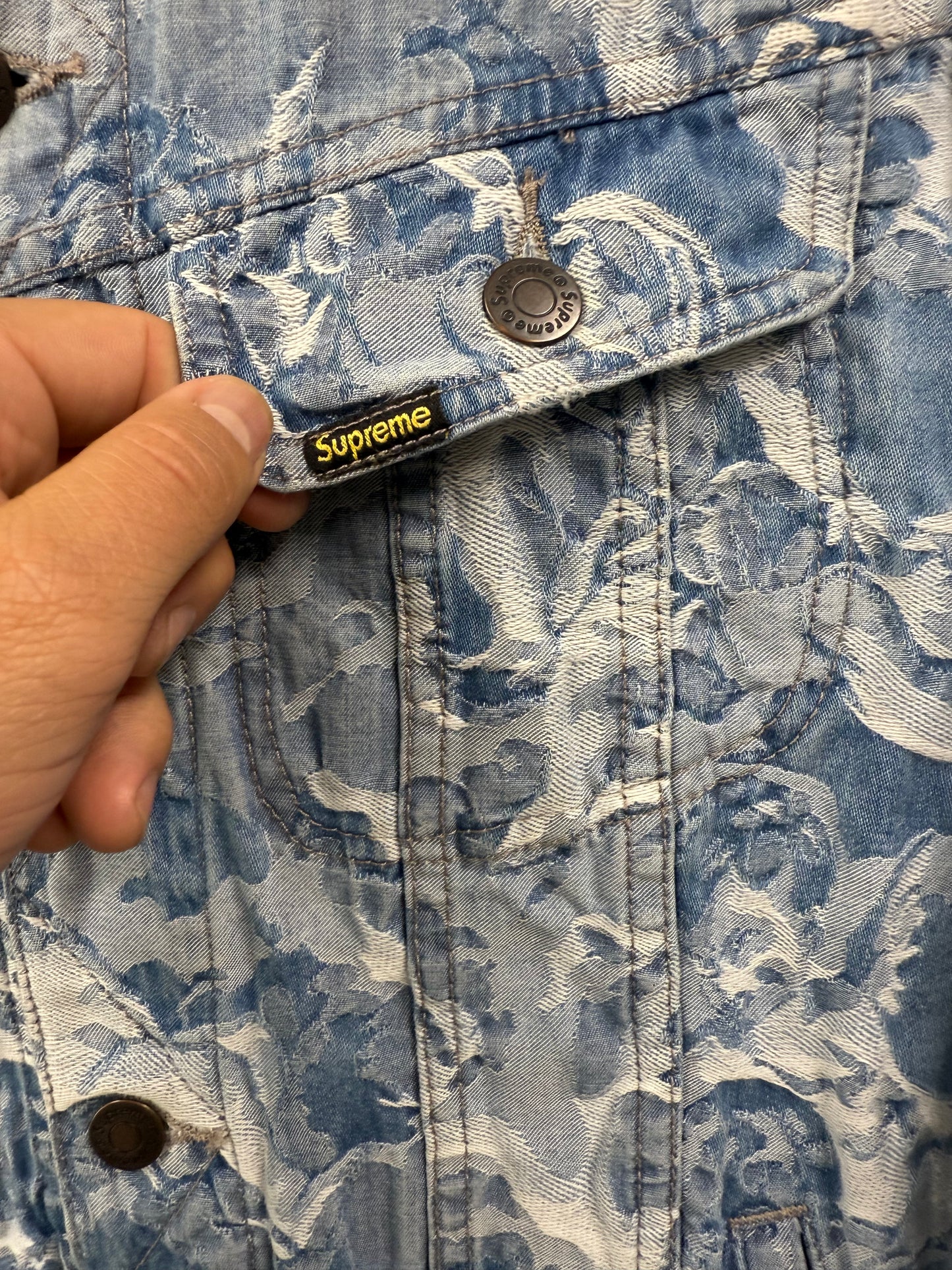 Supreme Cherub Denim Trucker Jacket Fw16 Size Large Men Angels Blue - M