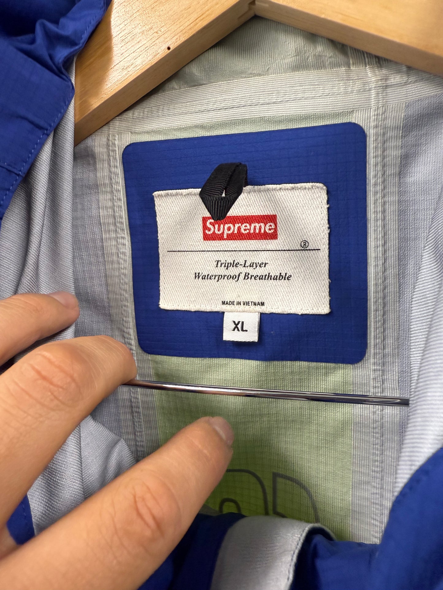 Supreme Windbraker Triple Layer Waterproof Breathable Jacket XL