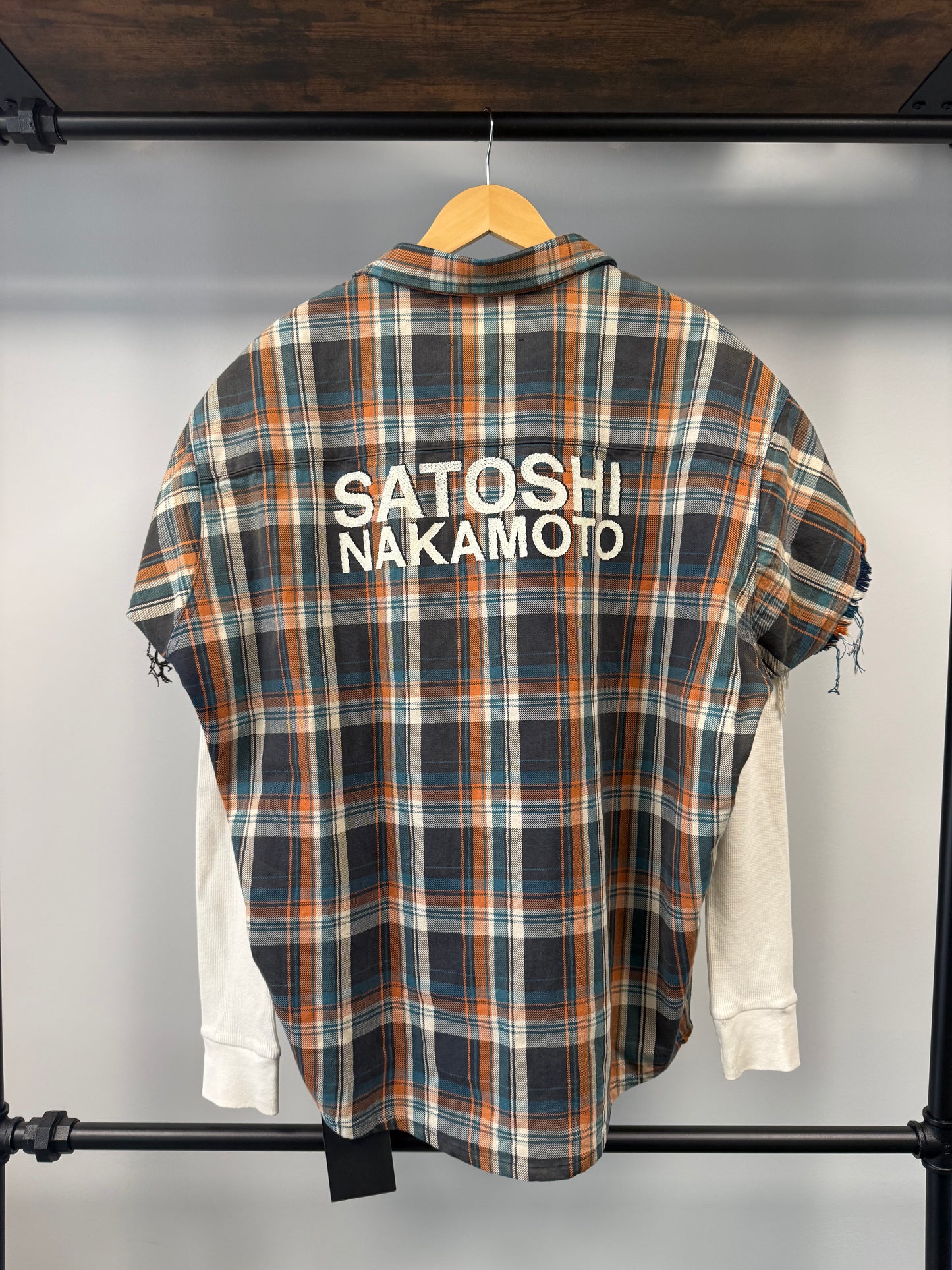 Satoshi Nakamoto Bender Cut Off Flannel Orange Plaid - L