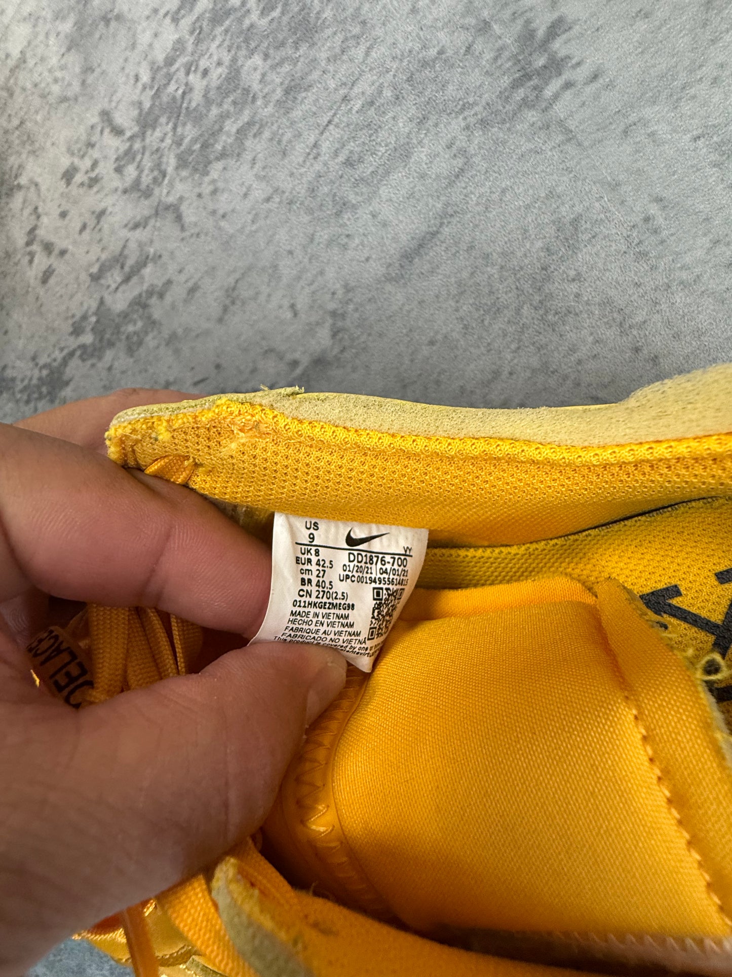 Nike Air Force 1 Low Off-White ICA University Gold - 9US